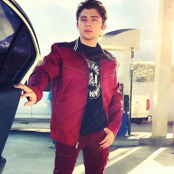 CALI Strong Original Black T-Shirt - Picture 2 of 4